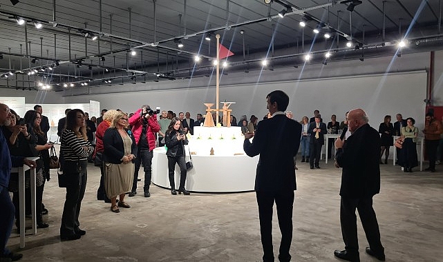 Dünyanın en ünlü kuklası İzmir’de canlandı- Kamu Çalışanı