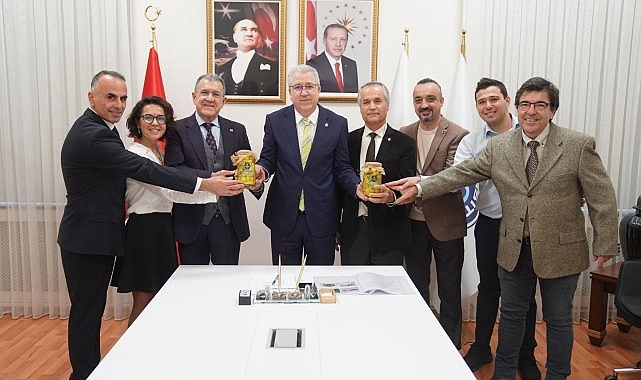 Ege Üniversitesi ile KFC Gıda AŞ iş birliğinde üretilen iki biber çeşidi Tarım ve Orman Bakanlığı tarafından tescillendi- Kamu Çalışanı