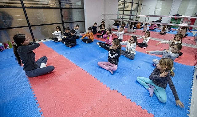 Karşıyakalı çocuklar ‘Neşeli Hareketler Kış Okulu’nu çok sevdi- Kamu Çalışanı