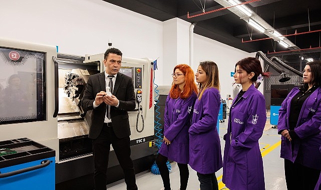 Konak’ta tabular yıkılıyor: Kadınlara CNC operatörlüğü eğitimi- Kamu Çalışanı