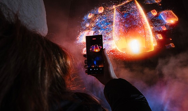 Samsung, Hologram deneyimiyle mobil cihazlarla etkileşime geçmenin yeni yollarını tanıttı- Kamu Çalışanı