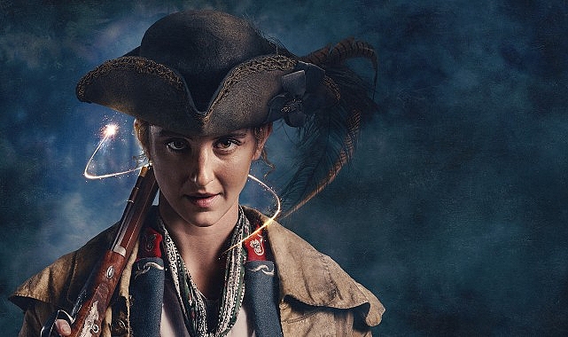 Yeni Dizi “Renegade Nell” 22 Ocak Çarşamba 21.30’da FX Ekranlarında Başlıyor!- Kamu Çalışanı