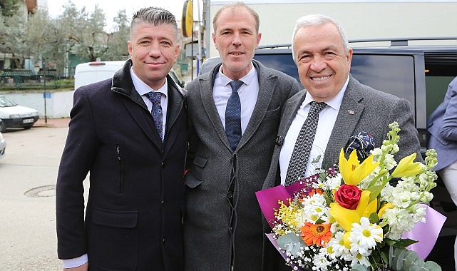 Başkan Şadi Özdemir vatandaşları dinledi – Kamu Çalışanı