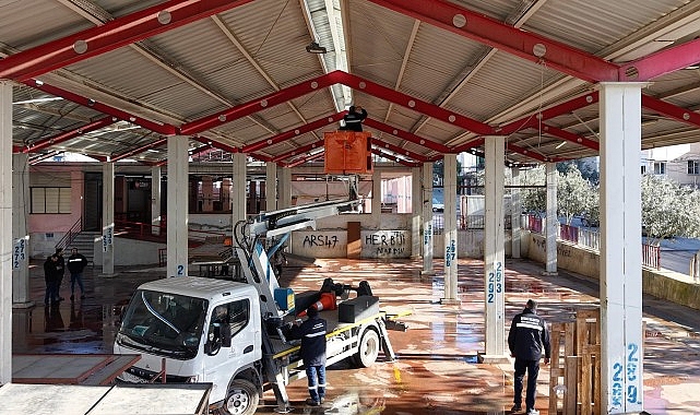 Bayraklı’da pazar yerleri yenileniyor- Kamu Çalışanı