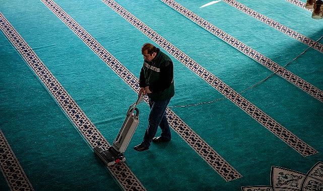 Camiler Kandil Öncesi Temizlendi- Kamu Çalışanı
