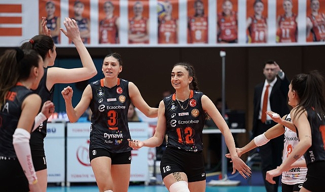 Eczacıbaşı Dynavit, AXA Sigorta Kupa Voley’de adını dörtlü finale yazdırdı- Kamu Çalışanı