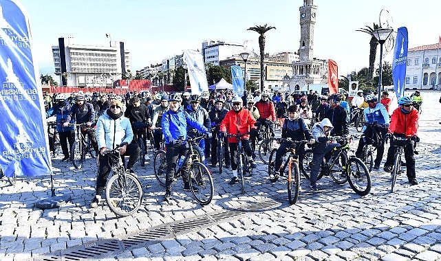 İzmir hafta sonunun tadını Bisikletli Pazar’la çıkarıyor- Kamu Çalışanı