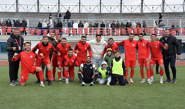 Kahramankazan Belediyespor, evinde karşılaştığı Polatlıspor’u 7-0’lık skorla mağlup etti.- Kamu Çalışanı