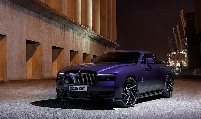Rolls-Royce’dan güçlendirilmiş alter egolu Black Badge Spectre- Kamu Çalışanı