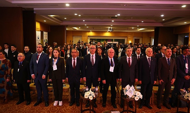 ‘Sürdürülebilir Gelecek İçin Çevre Eğitimi Kongresi’ başladı- Kamu Çalışanı