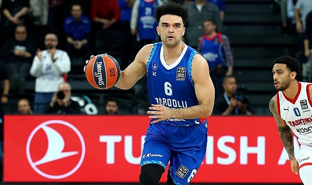 Anadolu Efes Spor Kulübü, Turkish Airlines EuroLeague’in 25. Yılına Özel 90’lar Nostalji Forması ile Parkeye Çıktı- Kamu Çalışanı