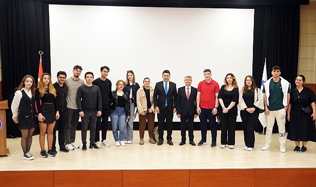 Bakan Yardımcısı Boyraz,  ‘Türkiye Yüzyılında Ulaştırma Vizyonu’nu anlattı – Kamu Çalışanı