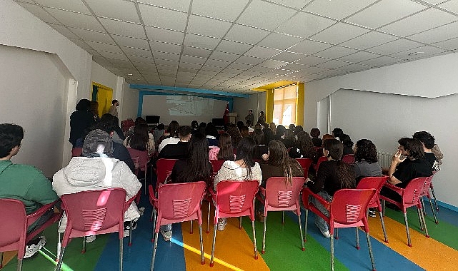 Bakırköylü öğrenciler geleceğe umutla bakıyor- Kamu Çalışanı