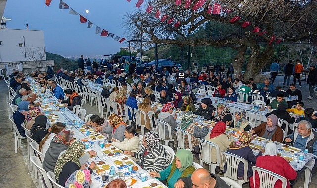 Başkan Abdullah Özyiğit, Yenişehirli vatandaşlarla iftar sofrasında buluştu – Kamu Çalışanı