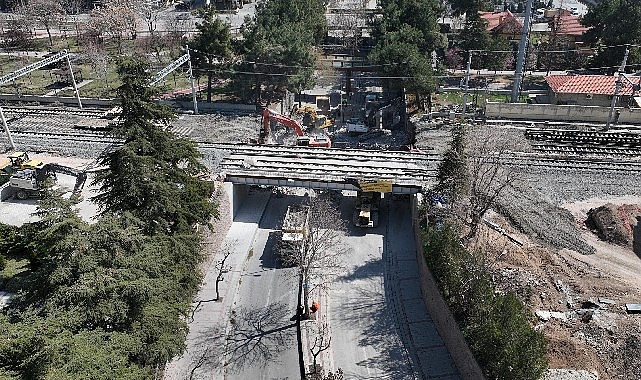Başkan Altay: “Banliyö Hattı Çalışmaları Kapsamında Meram Yeniyol Alt Geçidi’ni Yeniliyoruz”- Kamu Çalışanı