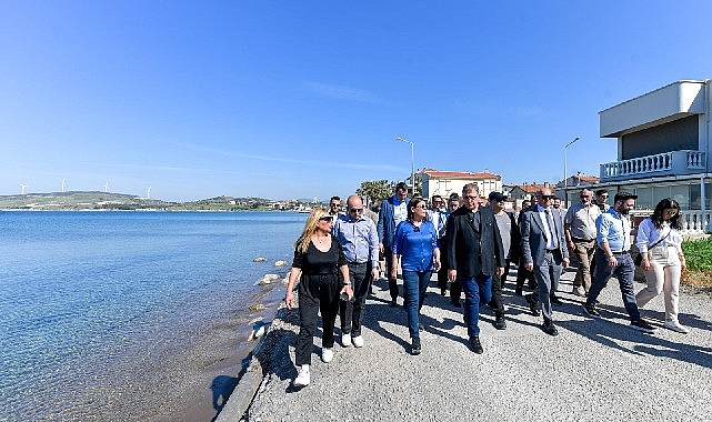 Başkan Tugay Foça’da incelemelerde bulundu- Kamu Çalışanı