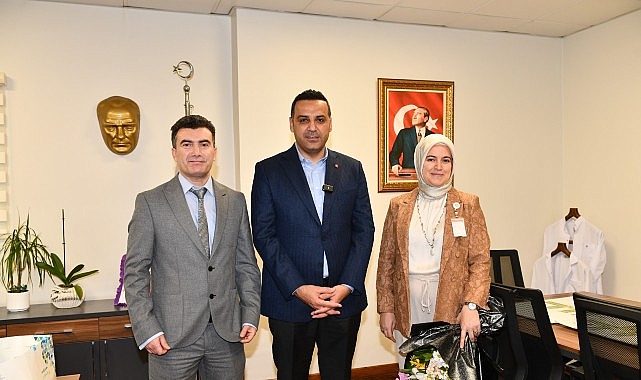 Başkan Yıldız’dan Sağlık Çalışanlarına Tıp Bayramı Sürprizi- Kamu Çalışanı