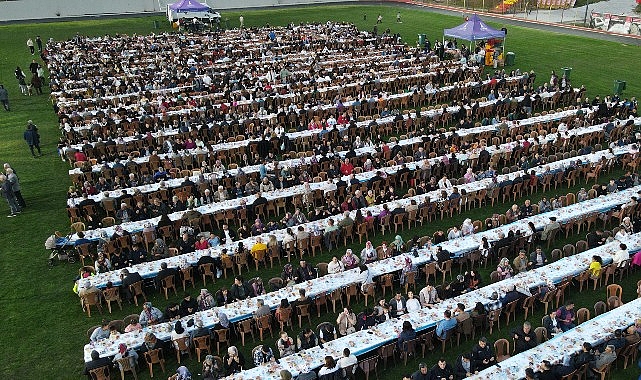 Bayındır Belediyesi Kadir Gecesi’nde İftar Yemeği Düzenledi- Kamu Çalışanı