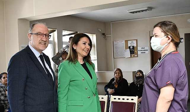 Belediye başkanı Nergiz Karaağaçlı Öztürk tıp bayramı sebebiyle sağlık çalışanlarına ziyaret gerçekleştirdi- Kamu Çalışanı