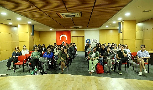 Büyükşehir’de gençlere Avrupa Birliği fırsatları toplantısı- Kamu Çalışanı
