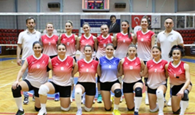 Celal Atik Spor Salonu’nda parke ısınıyor – Kamu Çalışanı