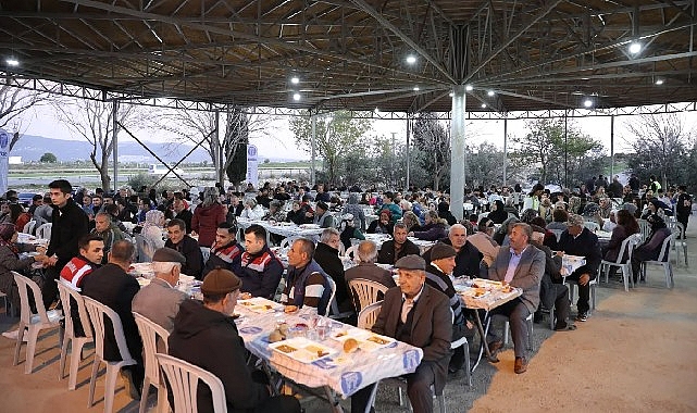 Didim Belediyesi vatandaşları iftar sofralarında buluşturmaya devam ediyor- Kamu Çalışanı