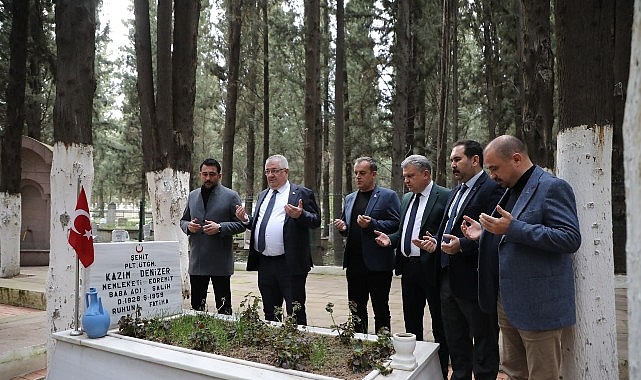 Edremit Belediyesi’nden Şehitliklerde Anlamlı Çalışma- Kamu Çalışanı