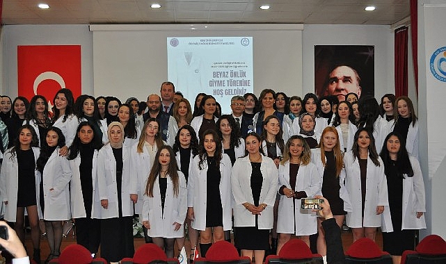 Ege Üniversitesi Ödemiş Sağlık Bilimleri Fakültesi “Beyaz Önlük Giyme Töreni” düzenledi- Kamu Çalışanı