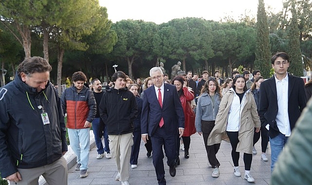 Ege Üniversitesi öğrencileri Çanakkale şehitlerinin huzuruna çıktı- Kamu Çalışanı