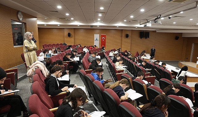 **Her Kalbin Anahtarı Güzel Ahlak** – Kamu Çalışanı