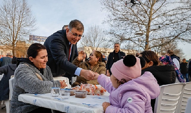 İzmir Büyükşehir Belediyesi’nin iftar sofrası Urla’da kuruldu – Kamu Çalışanı