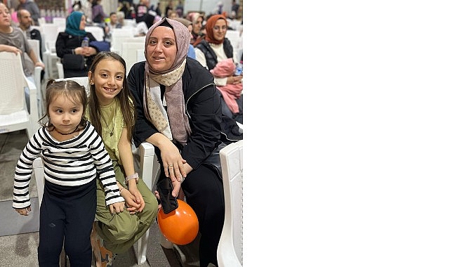 İzmit Kent Meydanı’nda eğlenceye tam gaz devam- Kamu Çalışanı