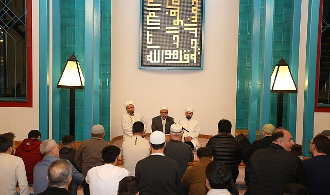 Kadir Gecesinde Hafız Adem Bilgetay İnegöllülerle buluştu- Kamu Çalışanı