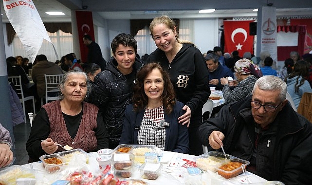 Karşıyakalılar iftar sofrasında buluştu- Kamu Çalışanı