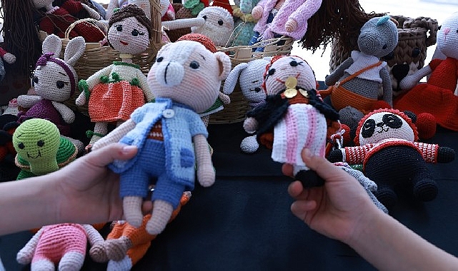 KO-MEK, bayram öncesi çocukları sevindirdi- Kamu Çalışanı