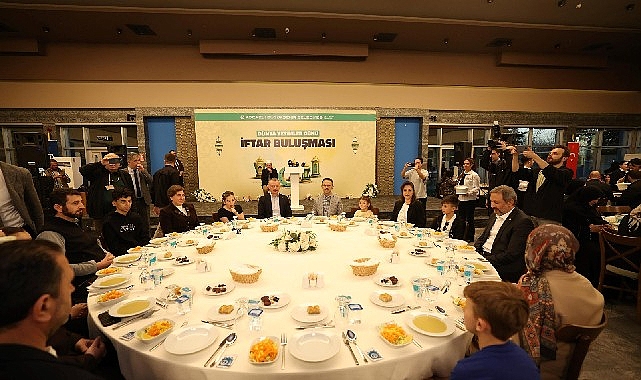 Kocaeli protokolü yetimlerle iftarda buluştu- Kamu Çalışanı