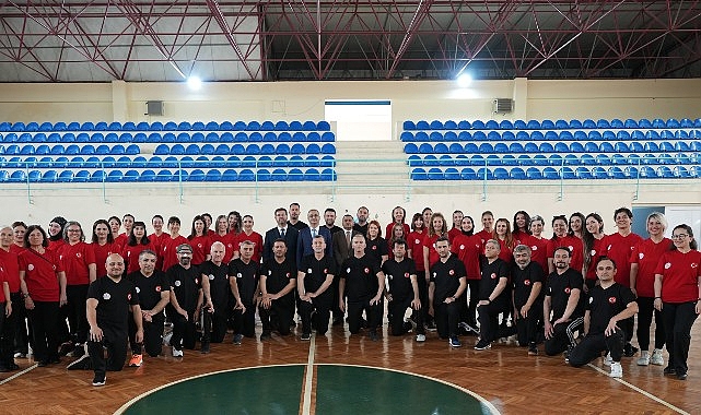 Maarif Orkestrası ve Halk Dansları Topluluğu, Öğretmenleri Kültürel Bir Yolculuğa Çıkarıyor – Kamu Çalışanı