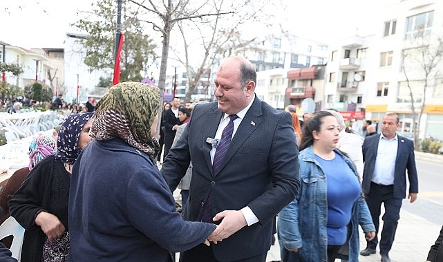 Menderes’te Binler İftar Sofrasında Buluştu – Kamu Çalışanı