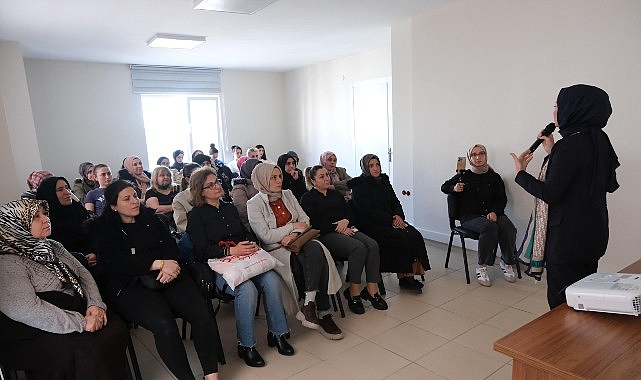 Mutlu Şehir Okulları’nda ebeveyn tutumları konuşuldu- Kamu Çalışanı