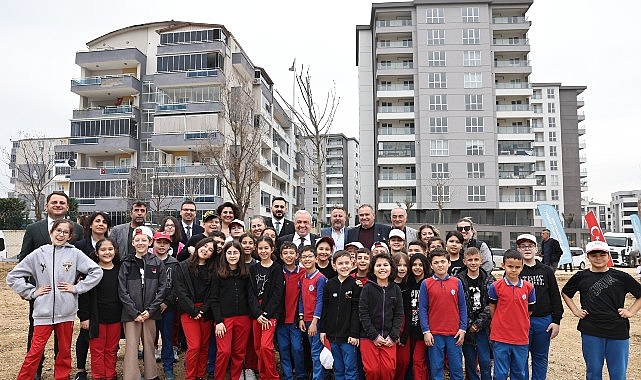 Nilüfer’de fidanlar toprakla buluştu- Kamu Çalışanı