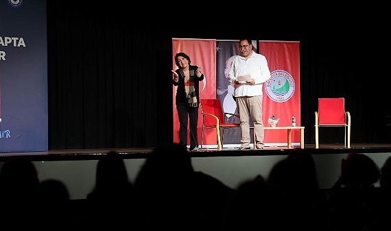 Oya Başar: “Ölene kadar tiyatro yapacağım” – Kamu Çalışanı