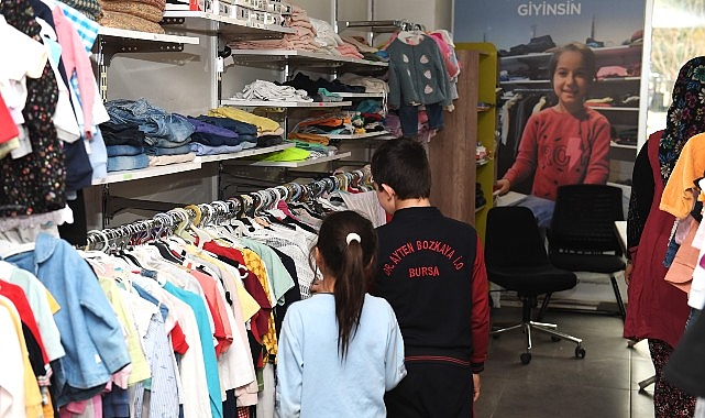Sevgi Mağazası’ndan çocuklara bayramlık kıyafet – Kamu Çalışanı