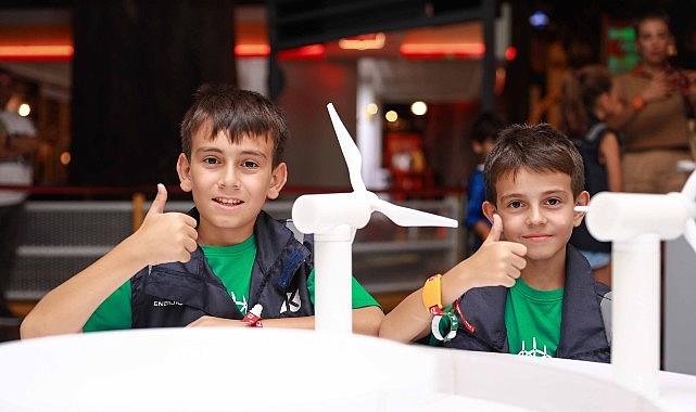 23 Nisan’a Özel Yenilenebilir Enerji Boyama Atölyesi’nde Çocukların Hayalleri Renklendi- Kamu Çalışanı