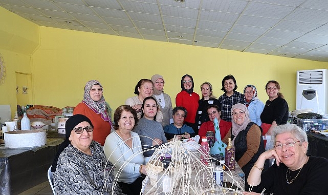 ATASEM ’den kadınlara geri dönüşüm ürünleri kursu – Kamu Çalışanı