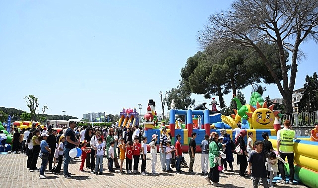 Aydın Büyükşehir Belediyesi, 23 Nisan Ulusal Egemenlik ve Çocuk Bayramı’nı Şenliklerle Kutladı- Kamu Çalışanı