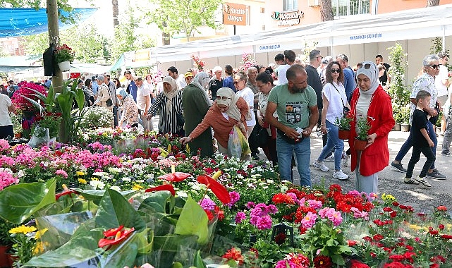 Bayındır 26. Uluslararası Çiçek Festivali Başlıyor- Kamu Çalışanı