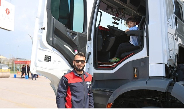 Büyükşehir, geleceğin mühendislerini buluşturdu- Kamu Çalışanı