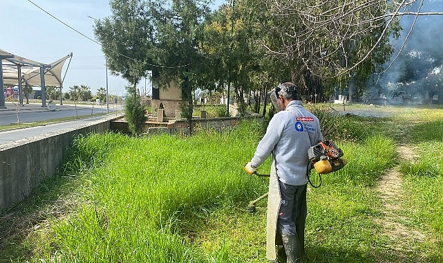 Büyükşehir’den mezarlıklarda bakım onarım çalışması – Kamu Çalışanı