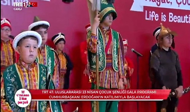 Cumhurbaşkanı Erdoğan Kartepe Belediyesi Çocuk Mehter Takımı’nı İlgiyle İzledi- Kamu Çalışanı