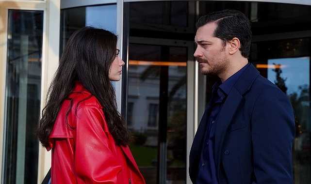 Eşref Rüya Dizisinin Yeni Bölümleri Kanal D’de Yayınlandıktan Bir Gün Sonra Prime Video’da- Kamu Çalışanı